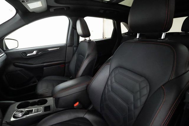 Used 2023 Ford Escape ST-Line Elite w/ Premium Technology Package image 11