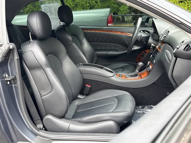 Used 2008 Mercedes-Benz CLK 550 Cabriolet image 17