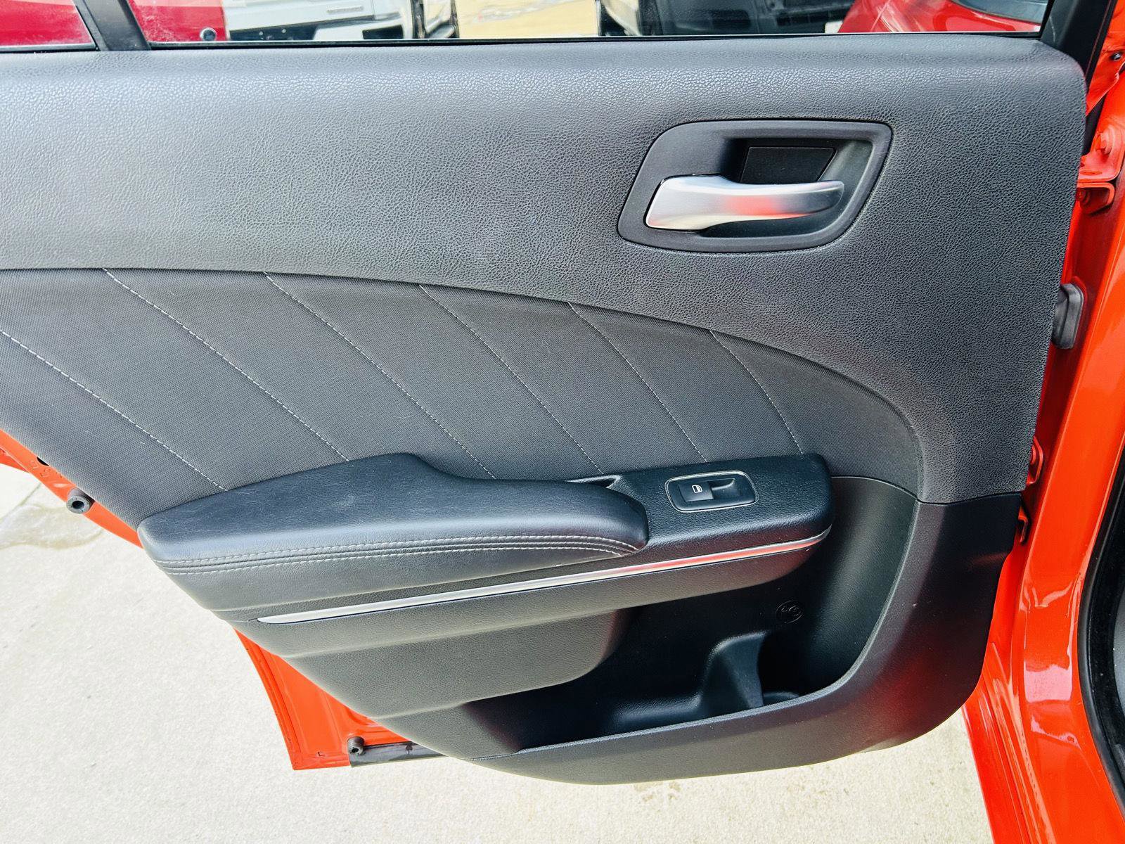 Used 2018 Dodge Charger SXT Plus image 21