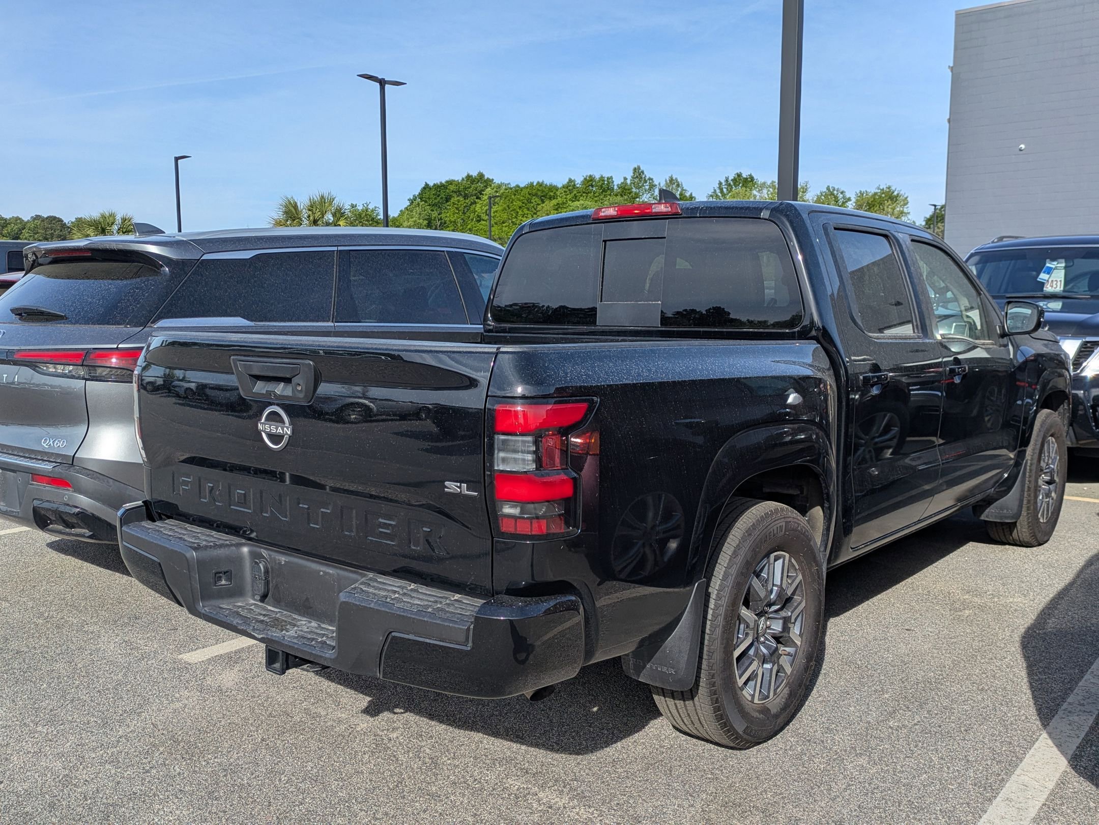 Certified 2024 Nissan Frontier SL image 4