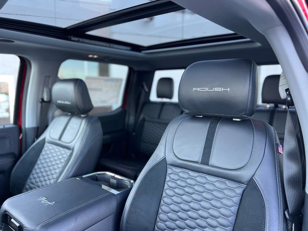 New 2026 Ford F250 Lariat w/ Black Appearance Package image 26