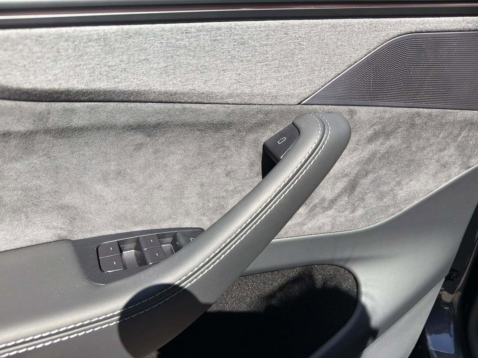 Used 2026 Tesla Model Y AWD image 17
