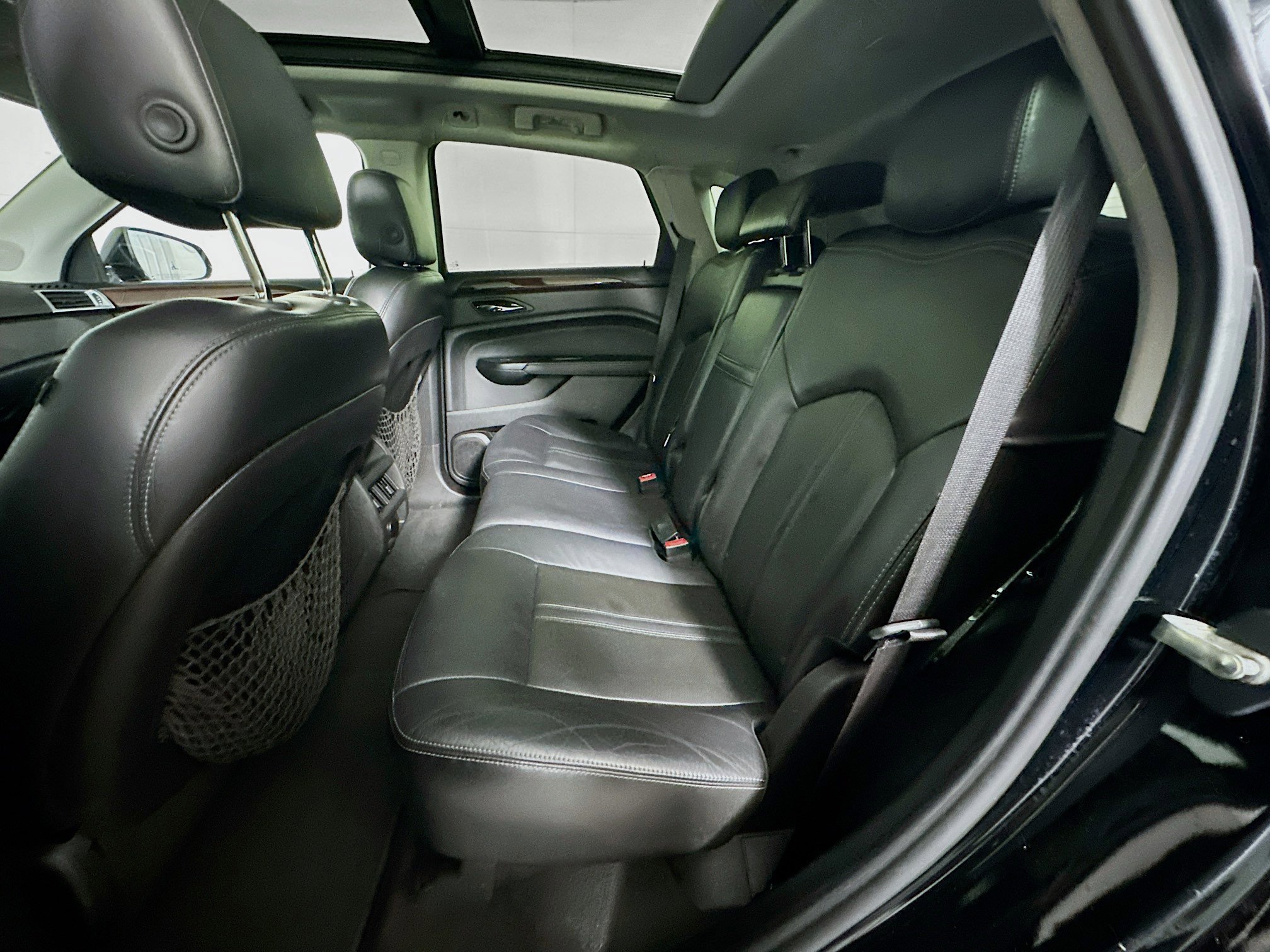 Used 2015 Cadillac SRX Luxury w/ LPO, U-Rail D-Rings Package image 29