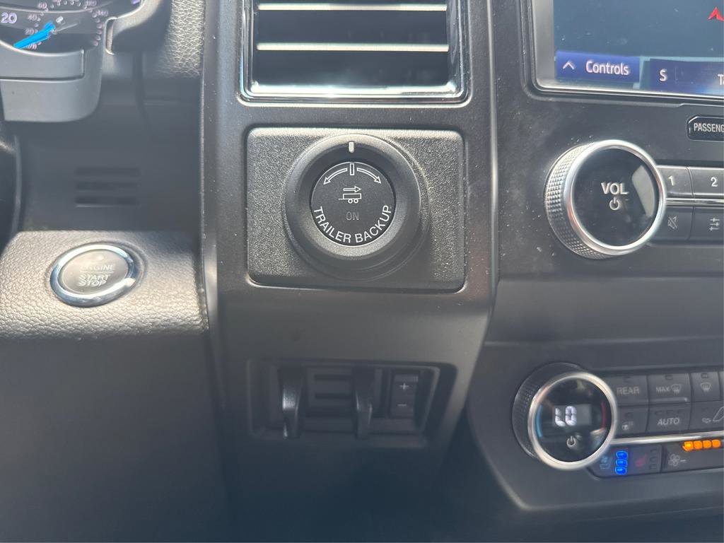 Used 2021 Ford Expedition Max Limited image 30