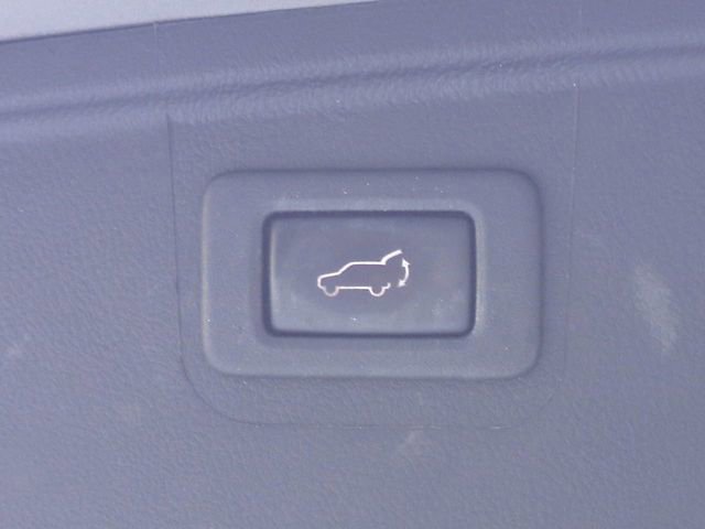 Used 2018 Subaru Outback 2.5i Limited AWD/4WD image 16