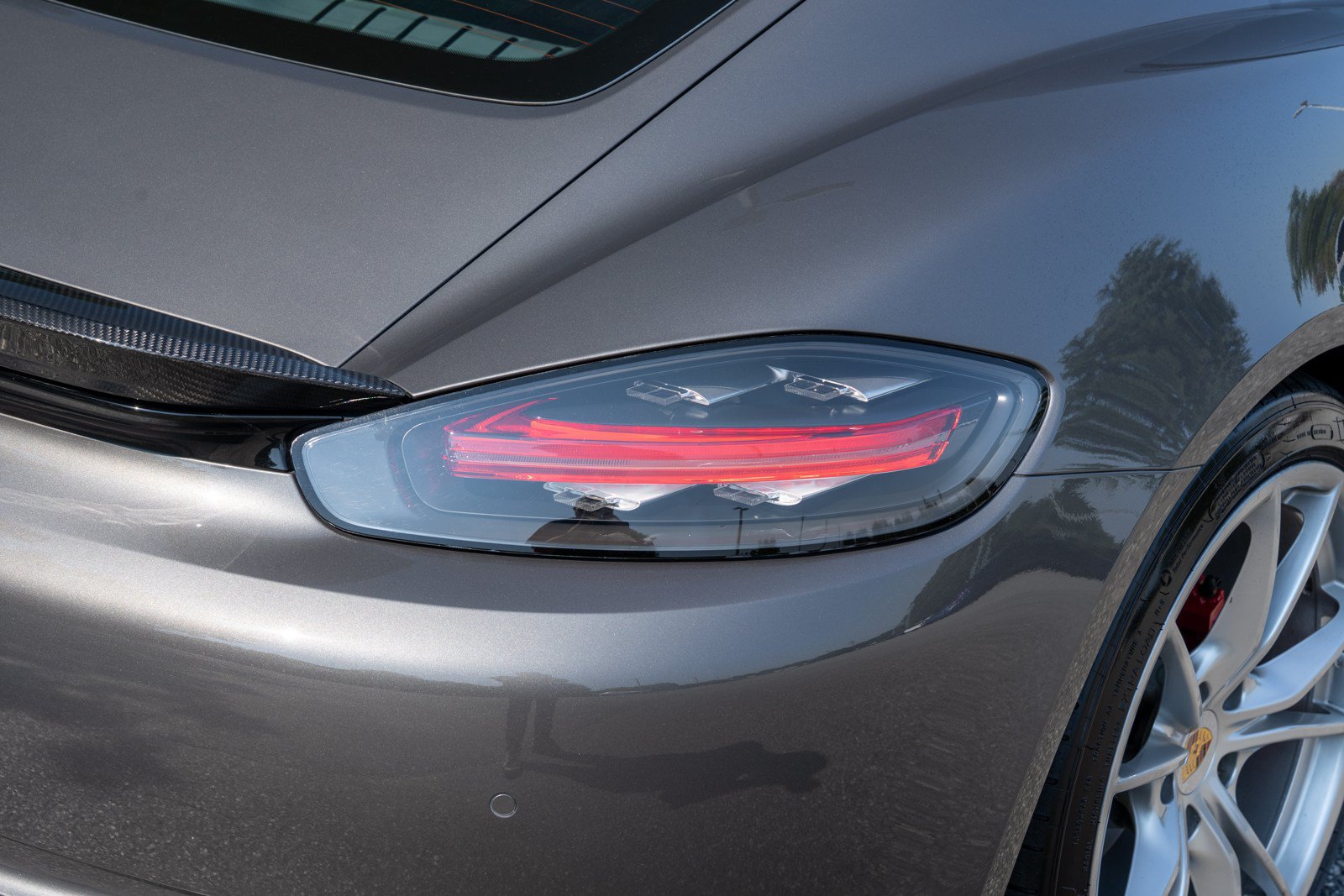 Used 2018 Porsche 718 Cayman S RWD image 15
