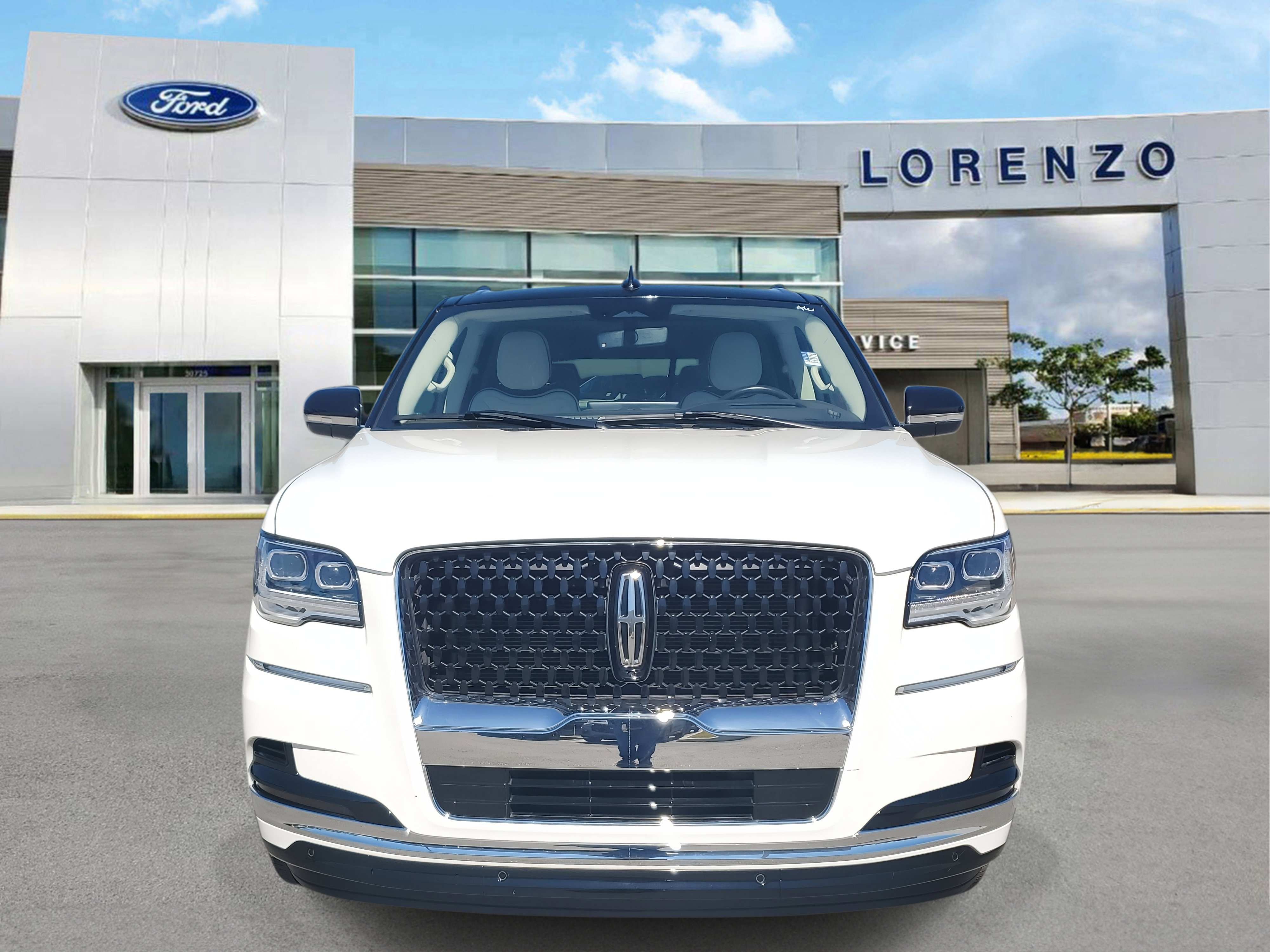 Used 2024 Lincoln Navigator Black Label video 2