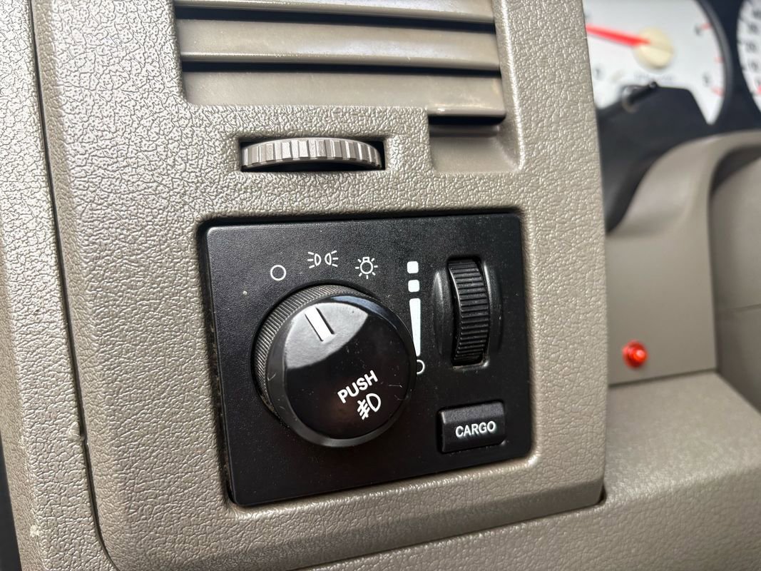 Used 2006 Dodge Ram 2500 Truck SLT w/ Quad Cab Big Horn Value Group image 33