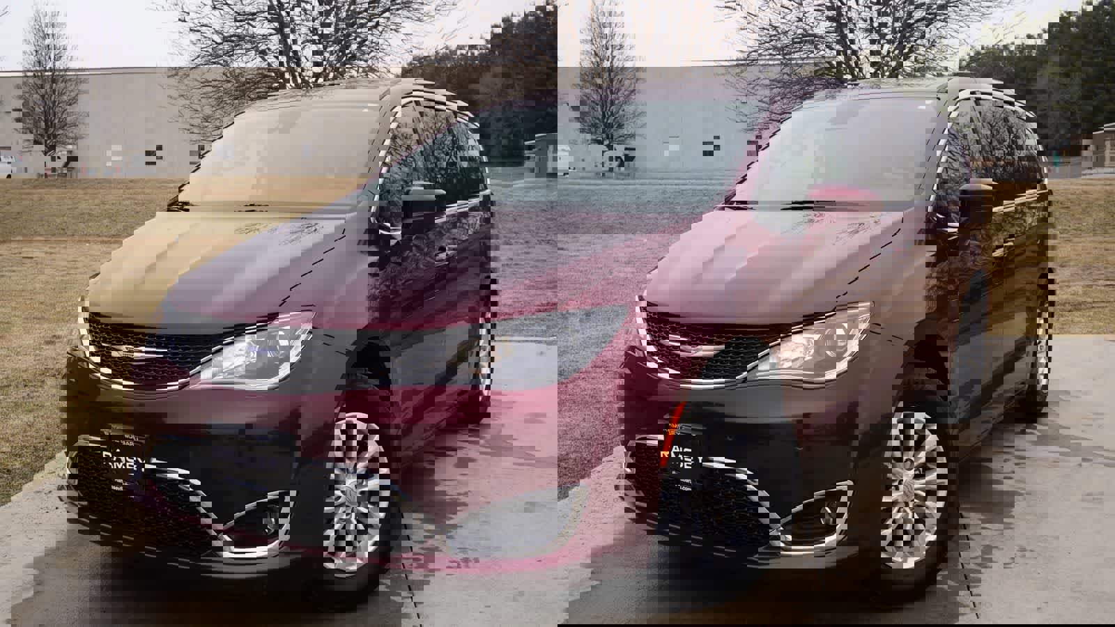 Used 2019 Chrysler Pacifica Touring Plus w/ Advanced Safetytec Group