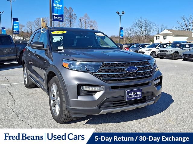 Used 2022 Ford Explorer XLT w/ Equipment Group 202A AWD/4WD image 2