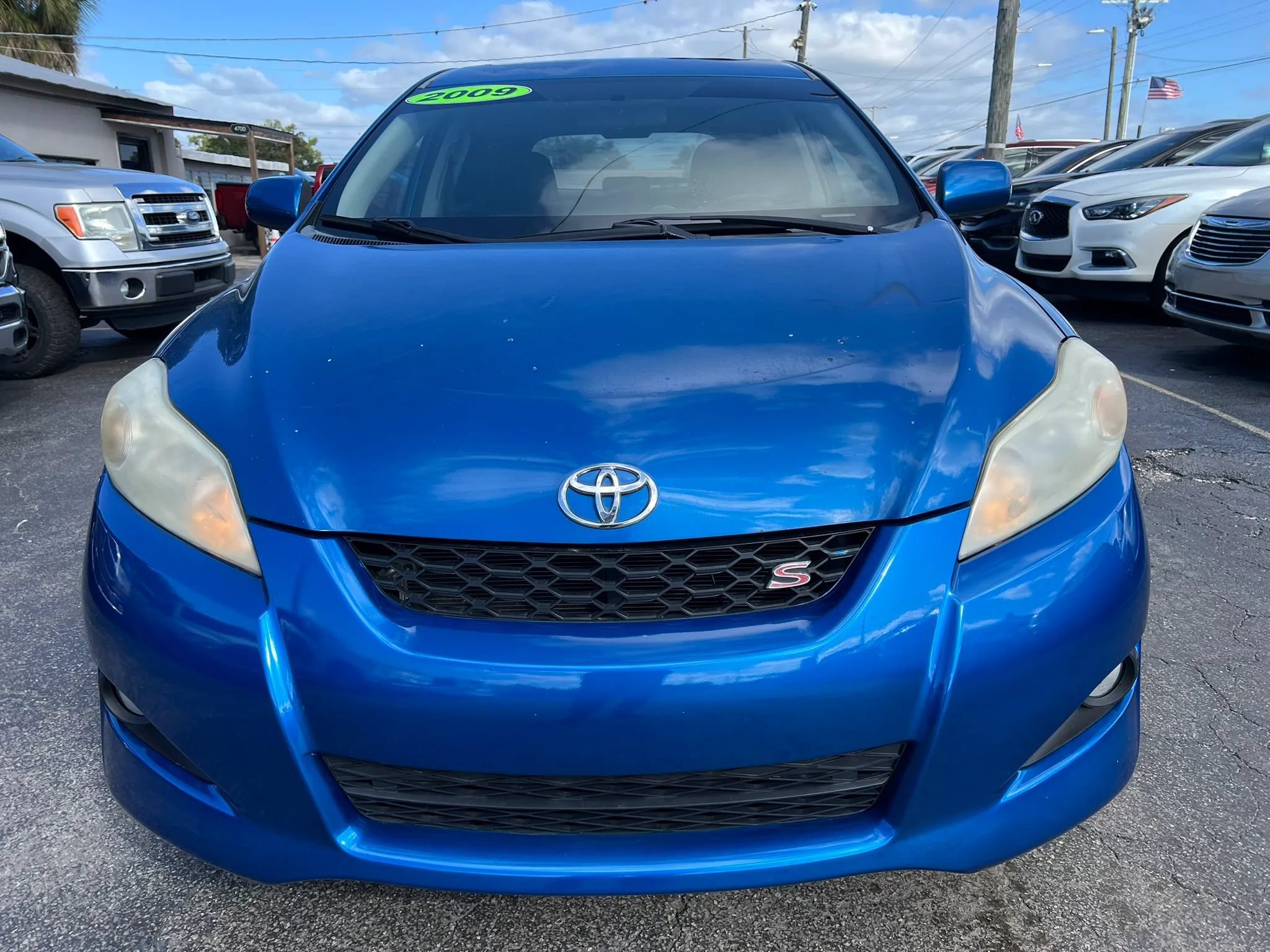Used 2009 Toyota Matrix S w/ All Weather Guard Pkg FWD image 3