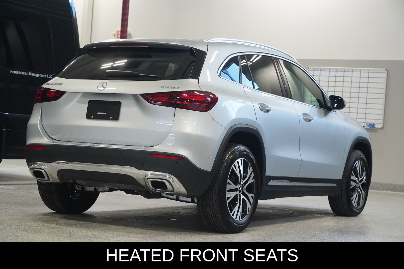 Used 2025 Mercedes-Benz GLA 250 4MATIC image 5