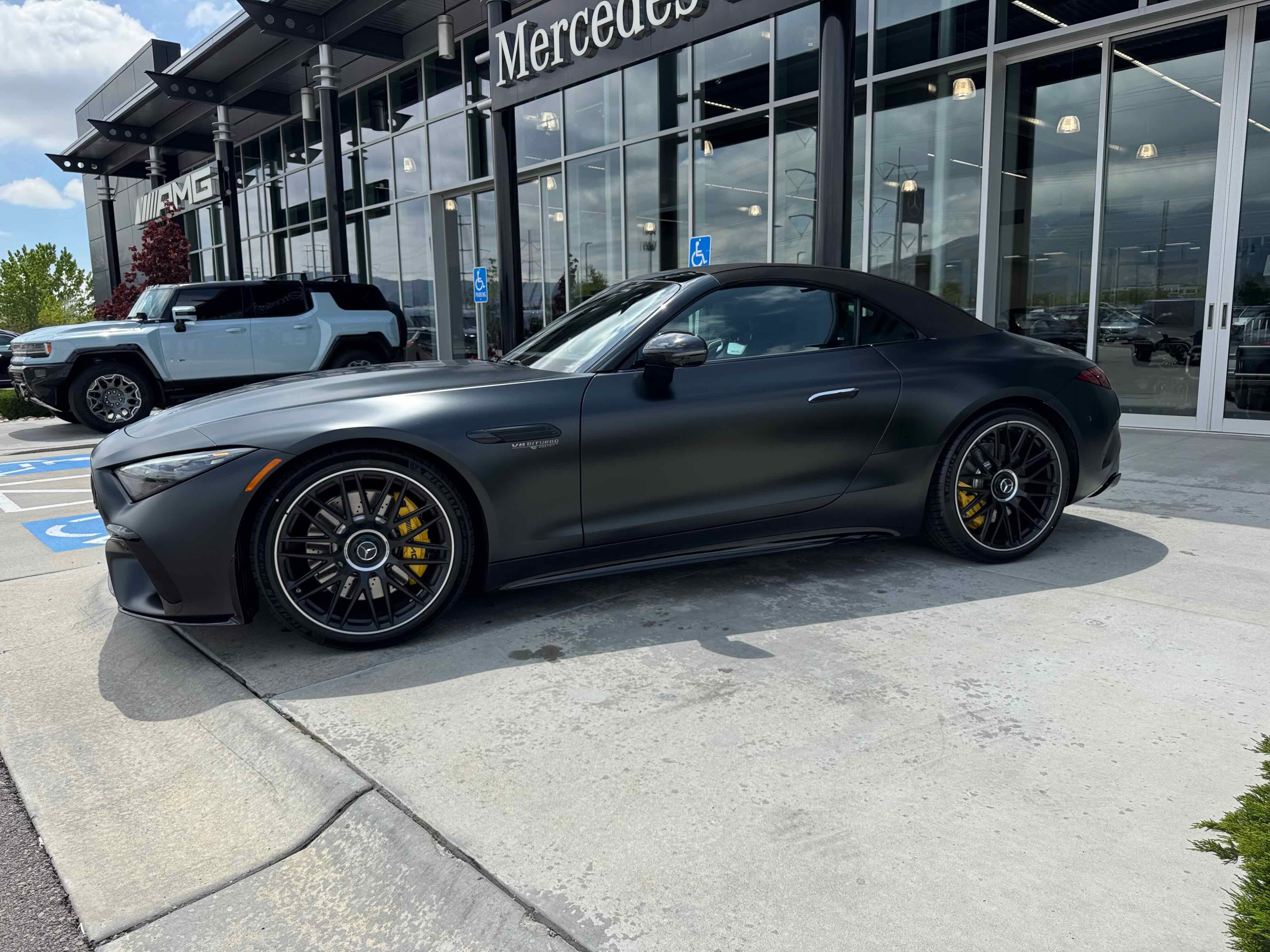 New 2025 Mercedes-Benz SL 63 AMG 4MATIC image 4