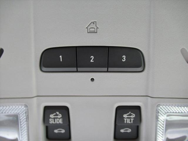 Used 2023 GMC Acadia SLE w/ Driver Convenience Package FWD image 29