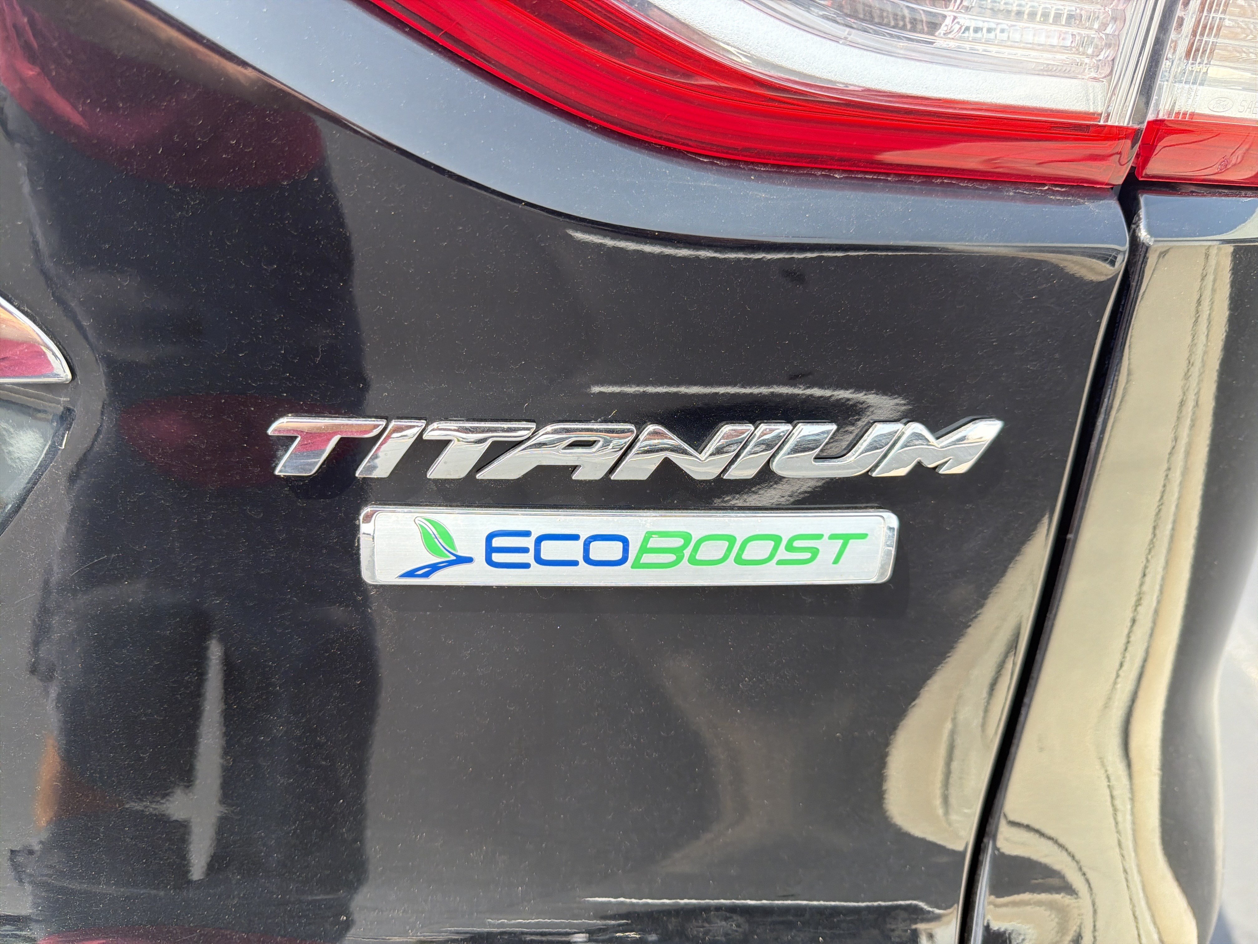 Used 2016 Ford Escape Titanium FWD image 12