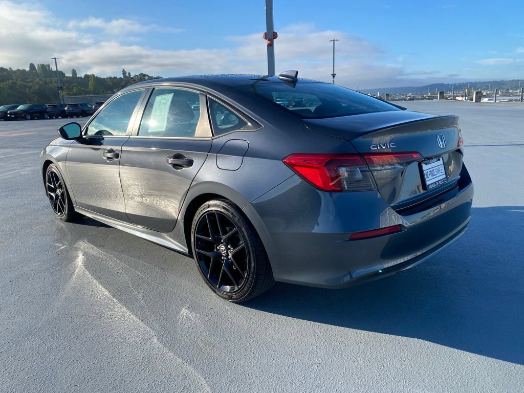Used 2023 Honda Civic Sport image 12