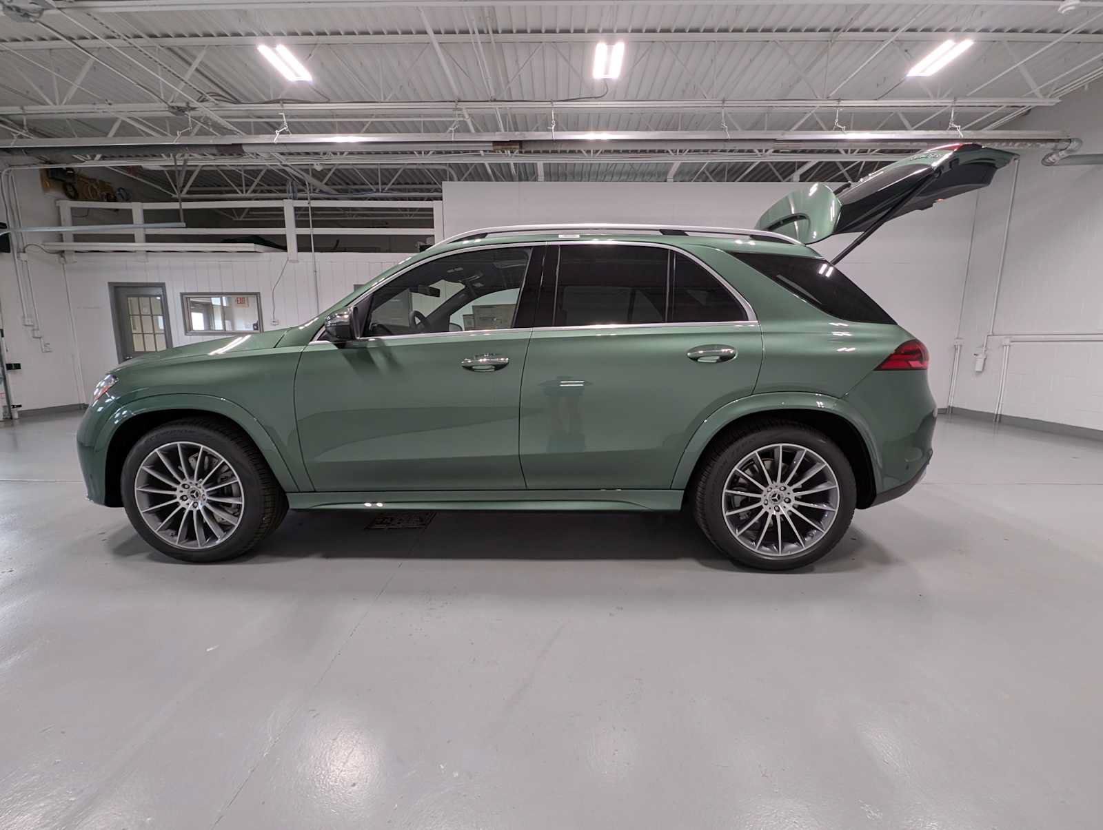 New 2026 Mercedes-Benz GLE 450 4MATIC image 10