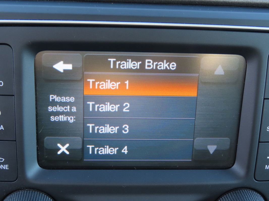 Used 2010 GMC Sierra 3500 SLT w/ SLT Convenience Package image 17