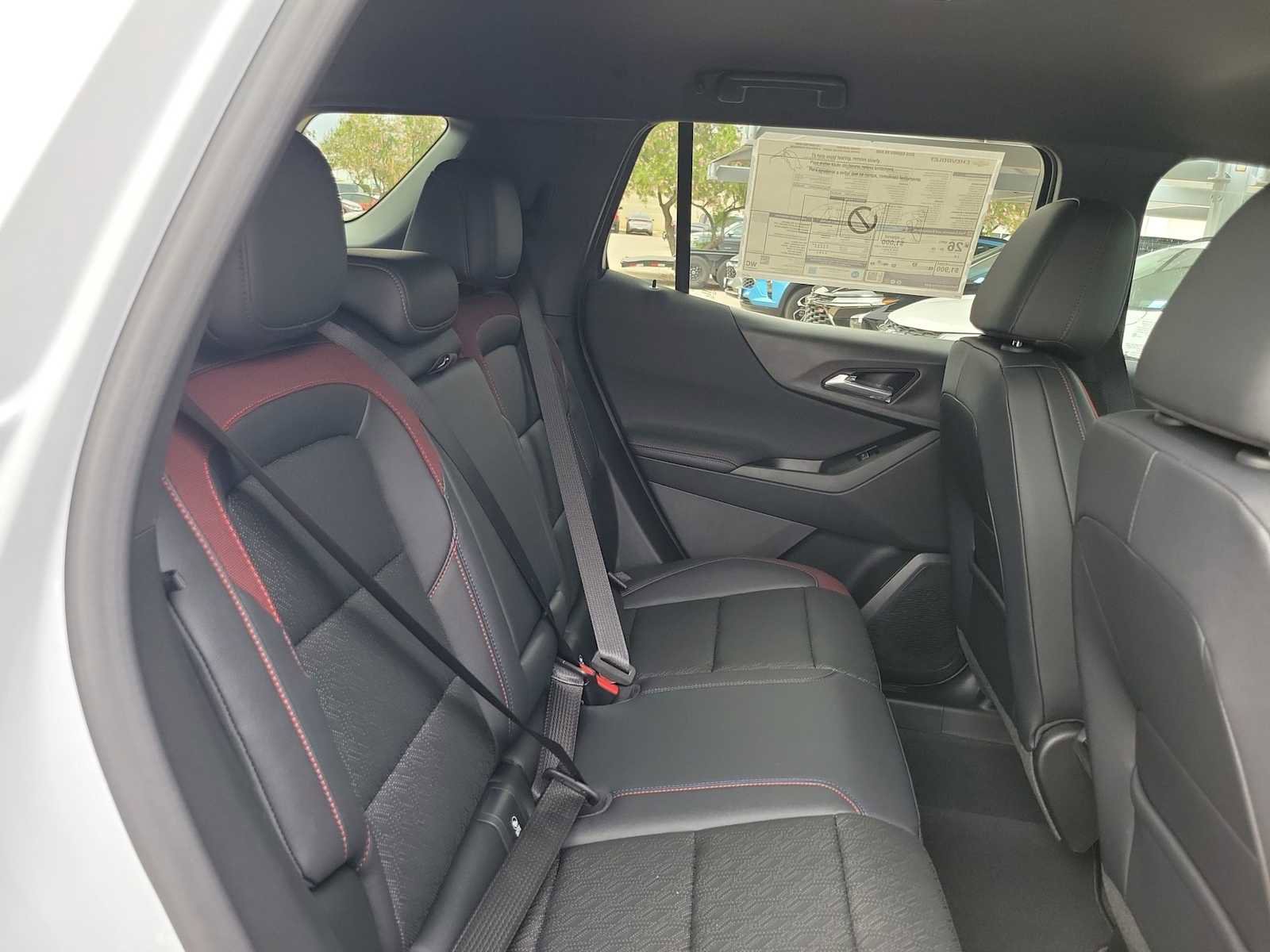 New 2026 Chevrolet Equinox RS w/ Safety and Technology Package AWD/4WD image 17