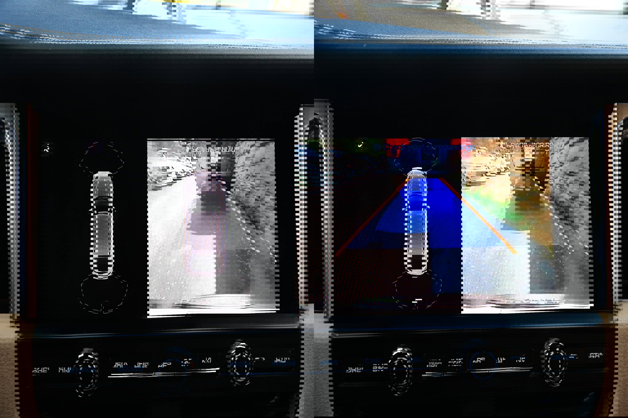 Used 2021 Porsche Macan S image 38