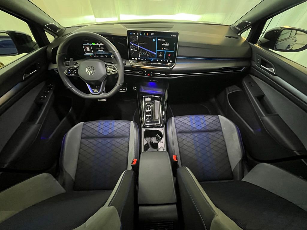 Certified 2025 Volkswagen Golf w/ Euro Stye Package image 14
