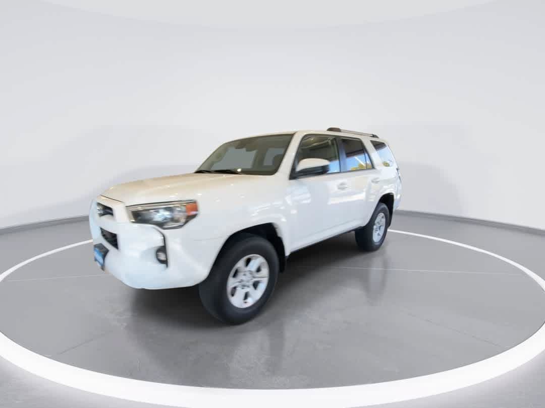 Certified 2024 Toyota 4Runner SR5 AWD/4WD image 4