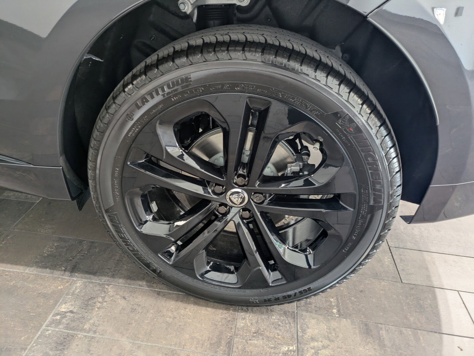 New 2026 Jaguar F-PACE R-Dynamic S image 14