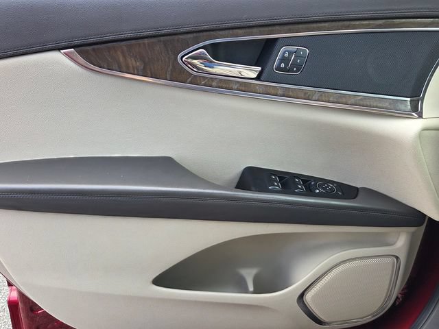 Used 2018 Lincoln MKX Reserve FWD image 30
