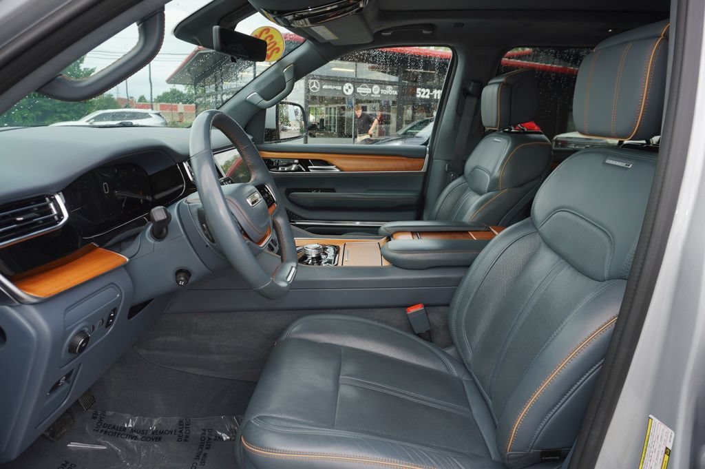 Used 2022 Jeep Grand Wagoneer Series II w/ Convenience Group III AWD/4WD image 27