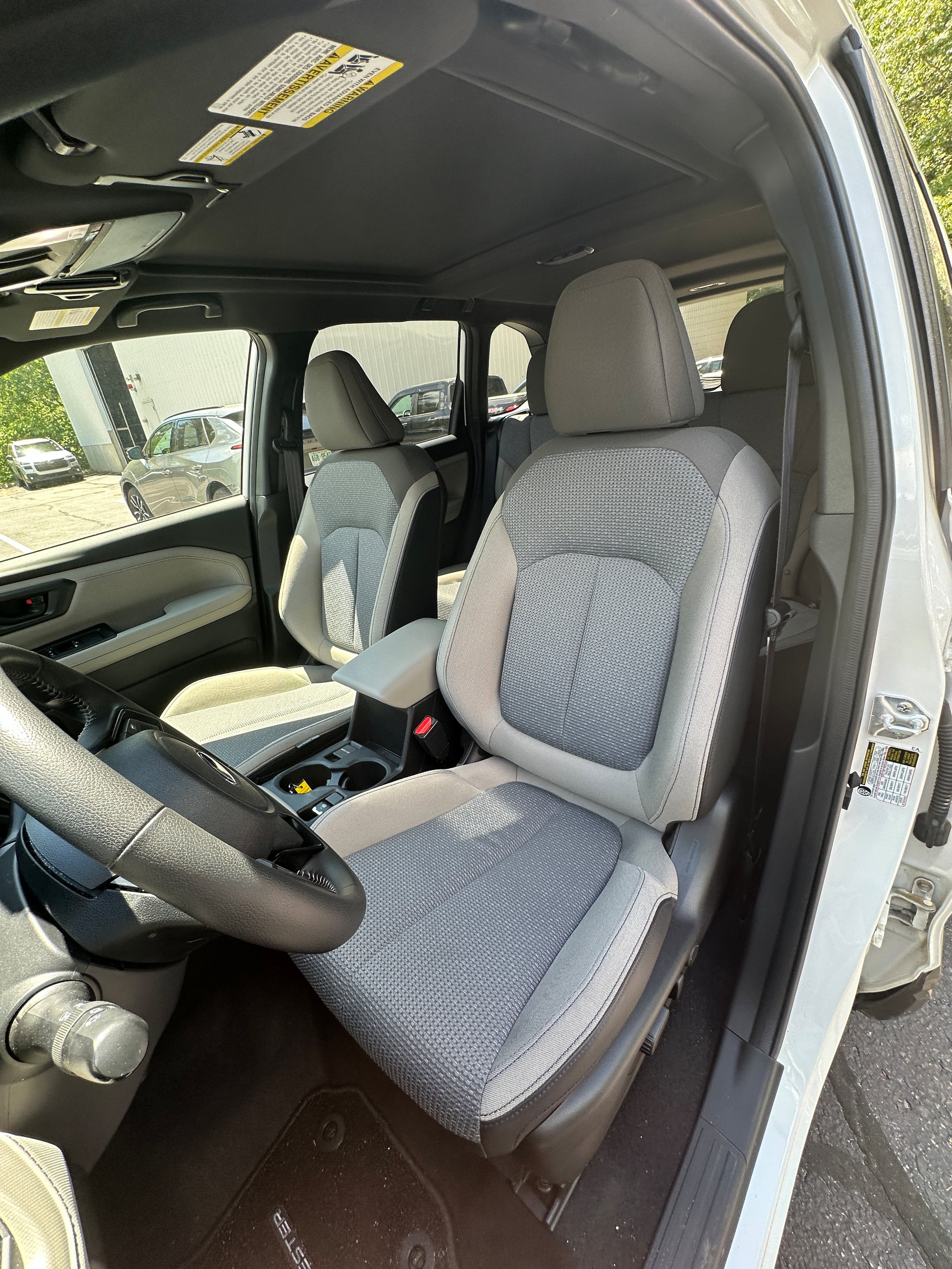 Used 2025 Subaru Forester Premium AWD/4WD image 17