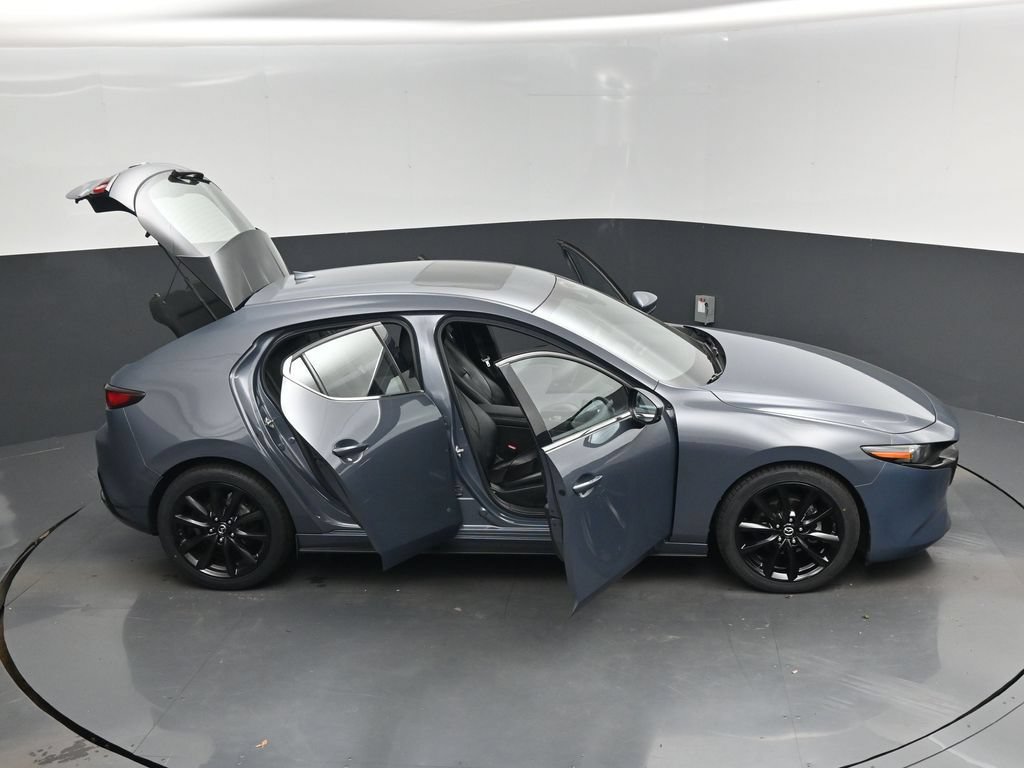 Used 2019 MAZDA MAZDA3 Hatchback w/ Premium Package FWD image 18