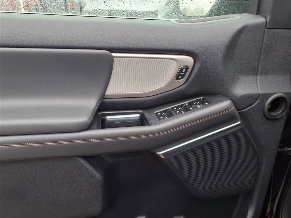 Used 2025 Ford Expedition Max Active image 7