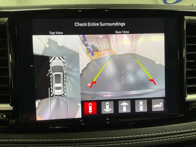 Used 2023 Chrysler Pacifica Limited w/ Uconnect Theater Family Group AWD/4WD image 28