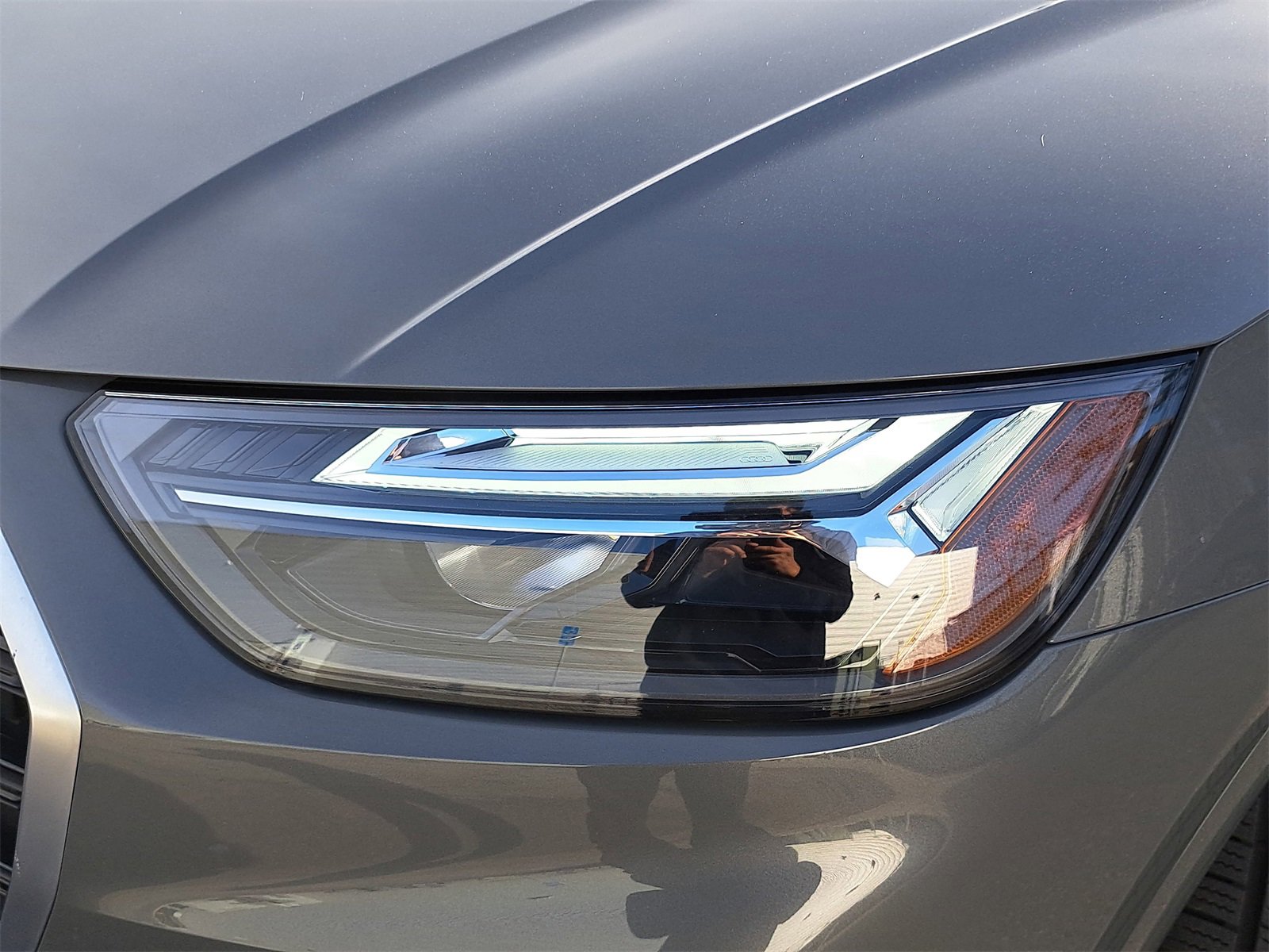 Used 2023 Audi Q5 e Premium w/ Convenience Package image 35