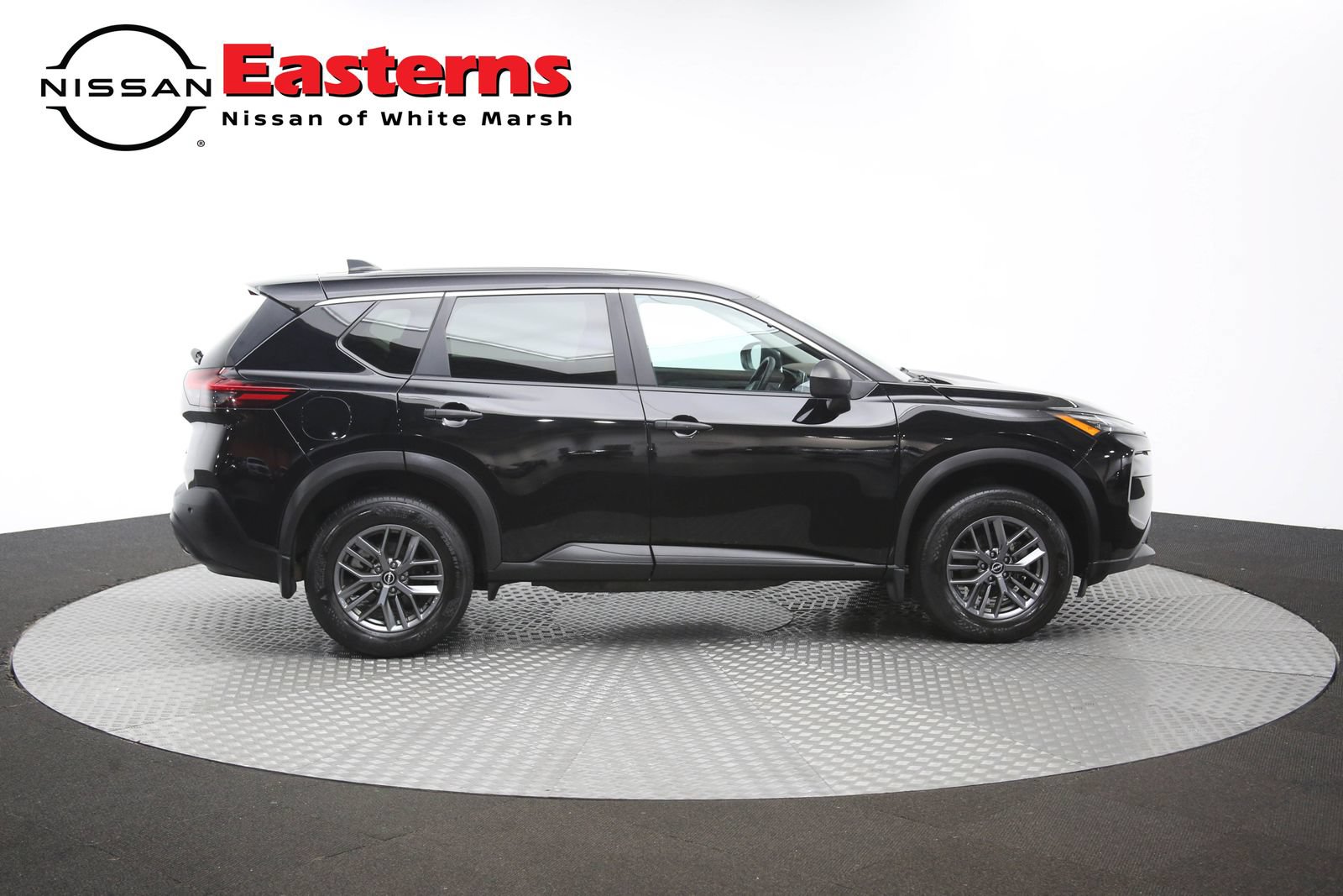 Used 2023 Nissan Rogue S AWD/4WD image 41