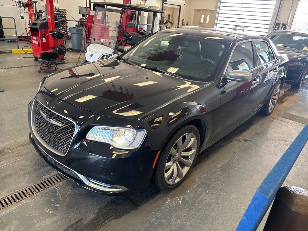 Used 2015 Chrysler 300 C Platinum w/ Harman/Kardon Audio Group image 2