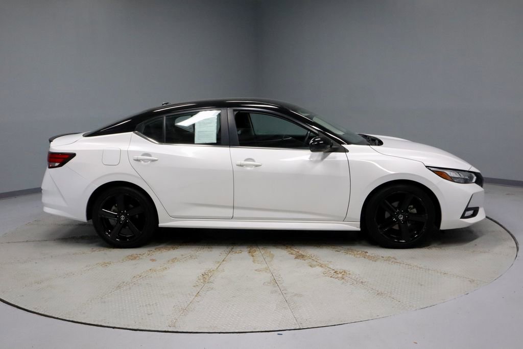 Certified 2023 Nissan Sentra SR w/ Midnight Edition Package FWD image 11