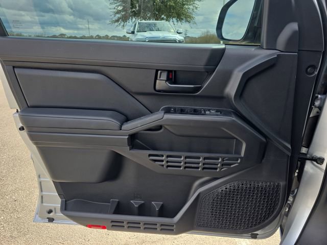 Used 2025 Toyota Tacoma SR image 25