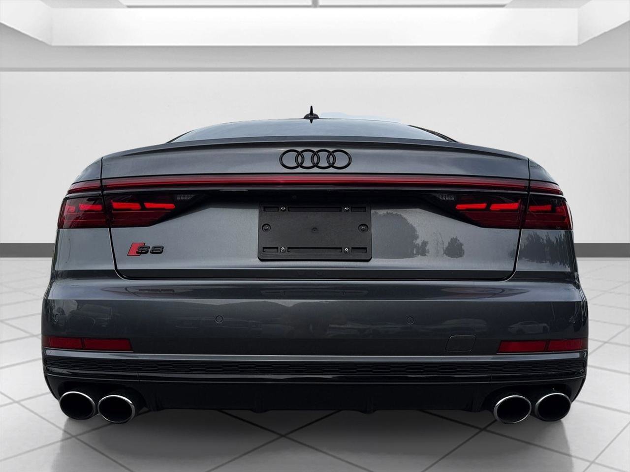 Used 2021 Audi S8 L AWD/4WD image 4