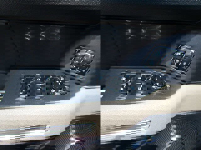 Used 2024 Ford Expedition Limited image 13