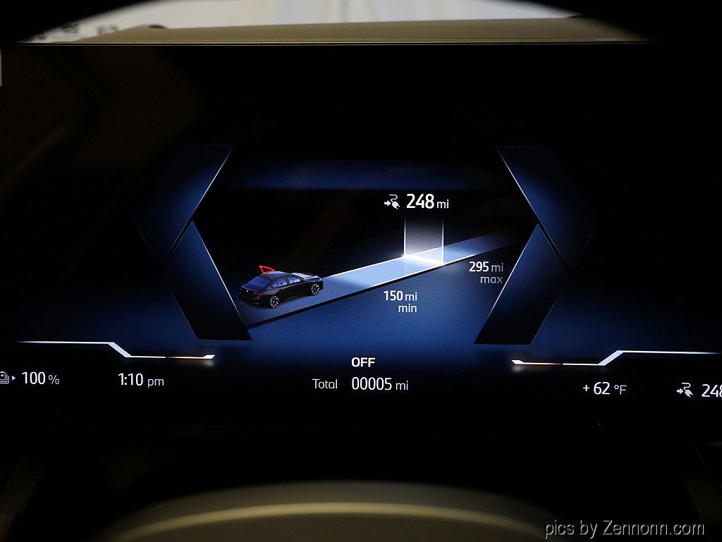 New 2026 BMW i5 eDrive40 w/ M Sport Package image 17