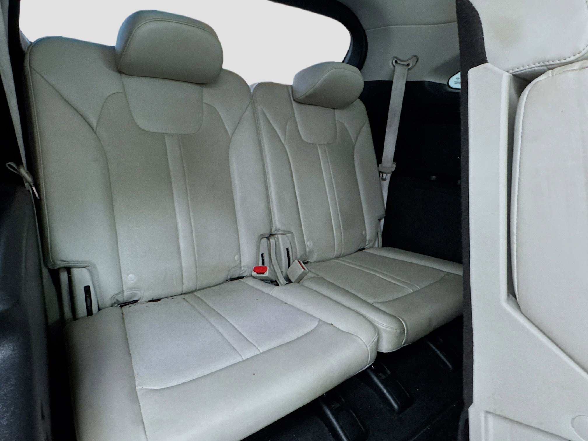 Used 2021 Kia Sorento S w/ Panoramic Sunroof Package image 19