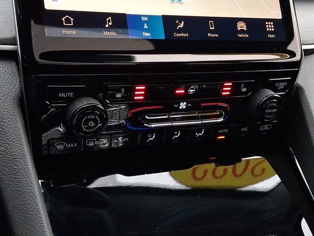 Used 2022 Jeep Grand Cherokee Limited 4xe image 16