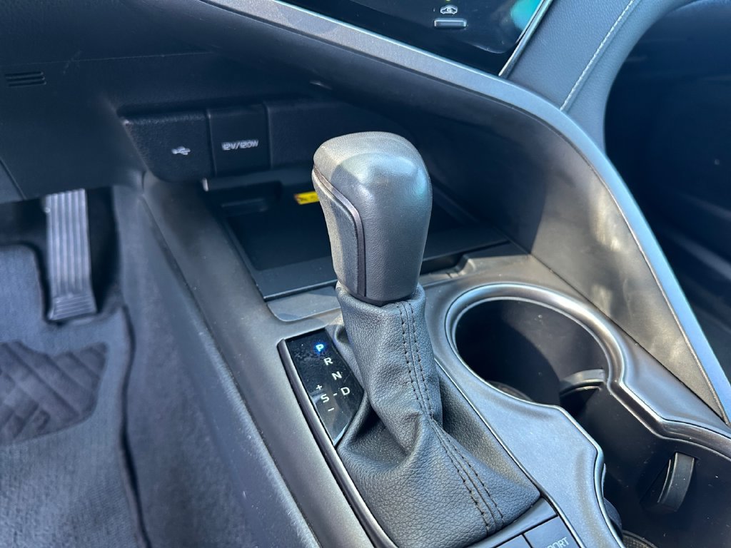 Used 2024 Toyota Camry XSE FWD image 18