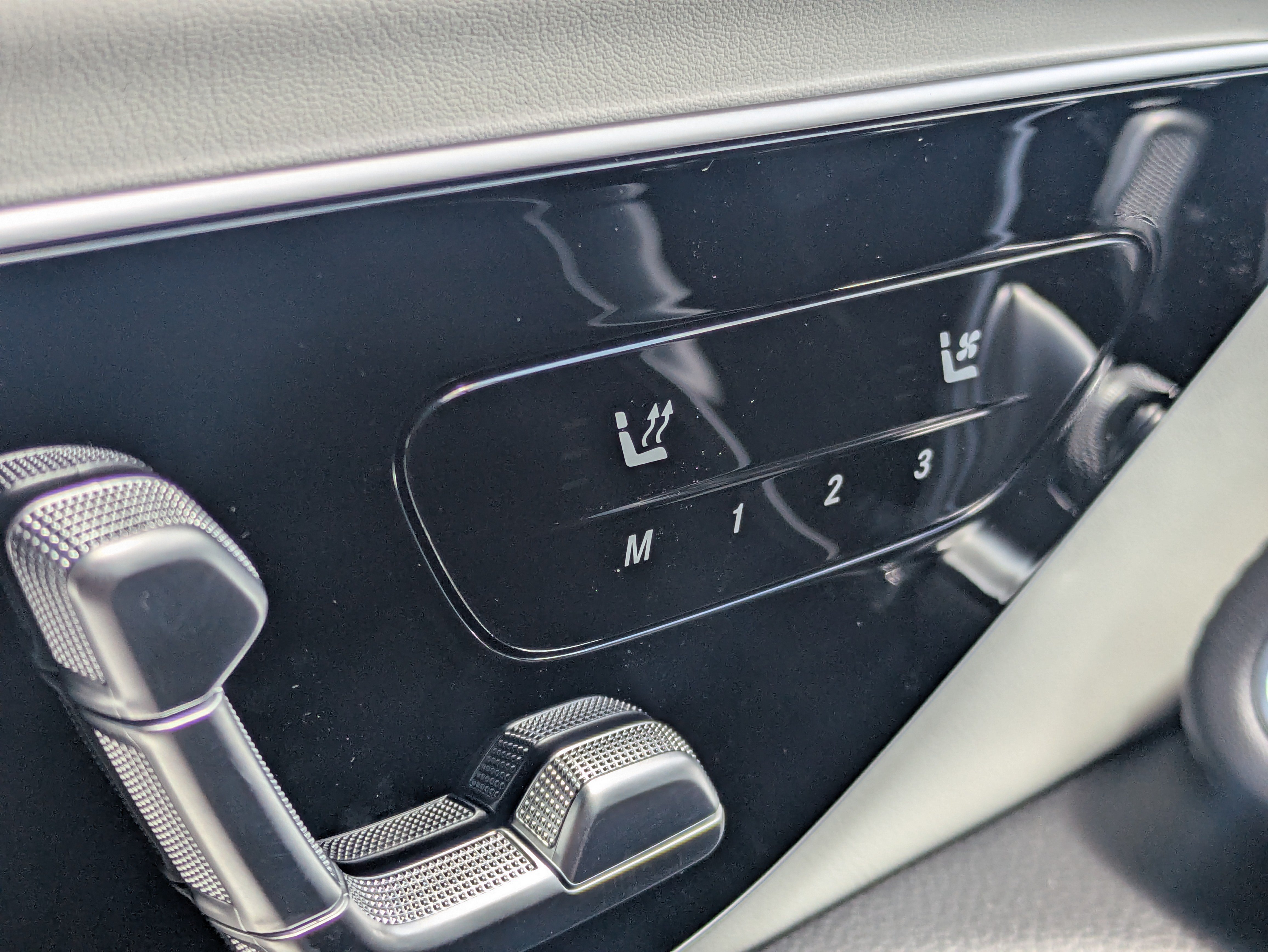 New 2027 Mercedes-Benz E 450 4MATIC Sedan image 22