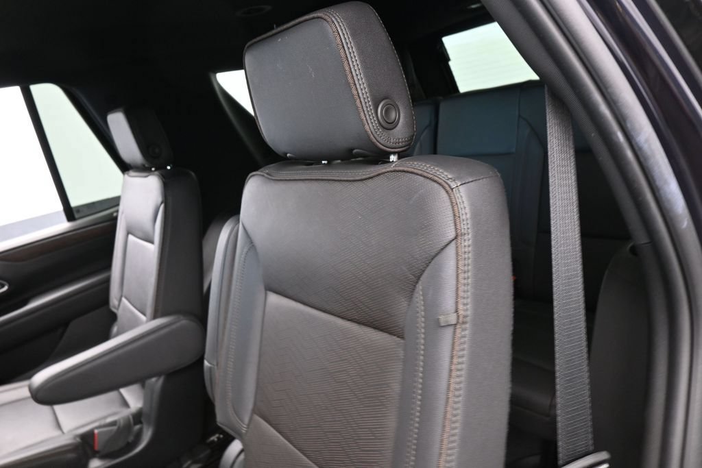 Used 2023 Chevrolet Tahoe High Country RWD image 40