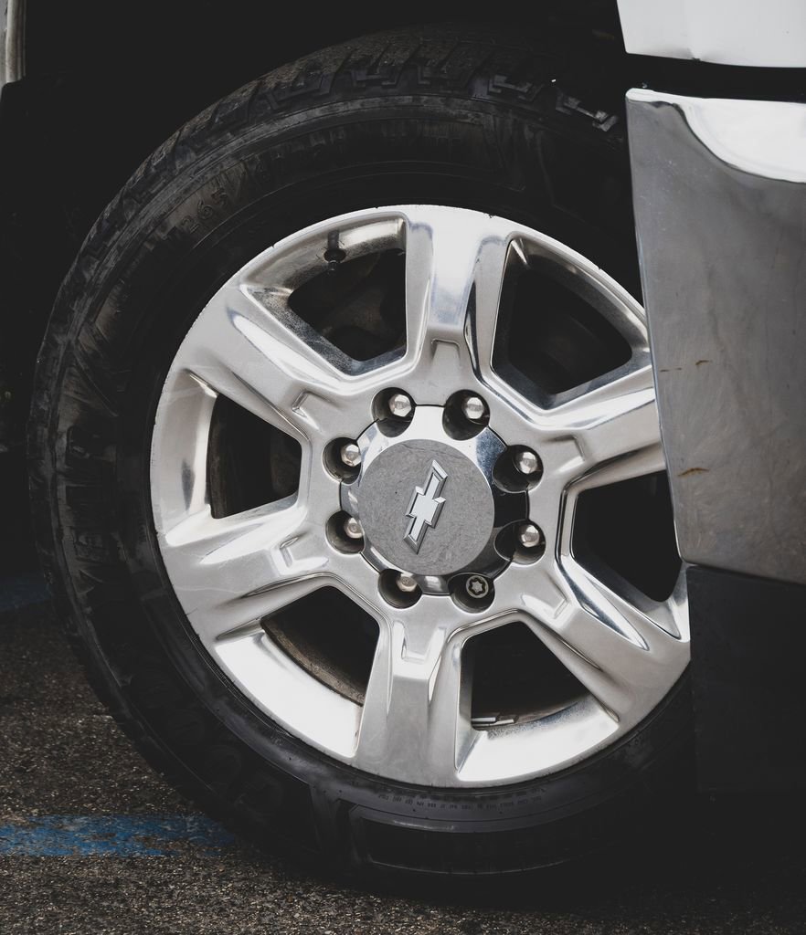 Used 2018 Chevrolet Silverado 2500 LTZ w/ Duramax Plus Package AWD/4WD image 31