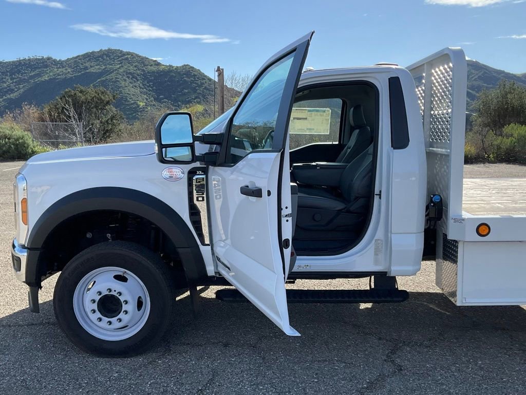 Used 2024 Ford F450 XL w/ XL Chrome Package image 27