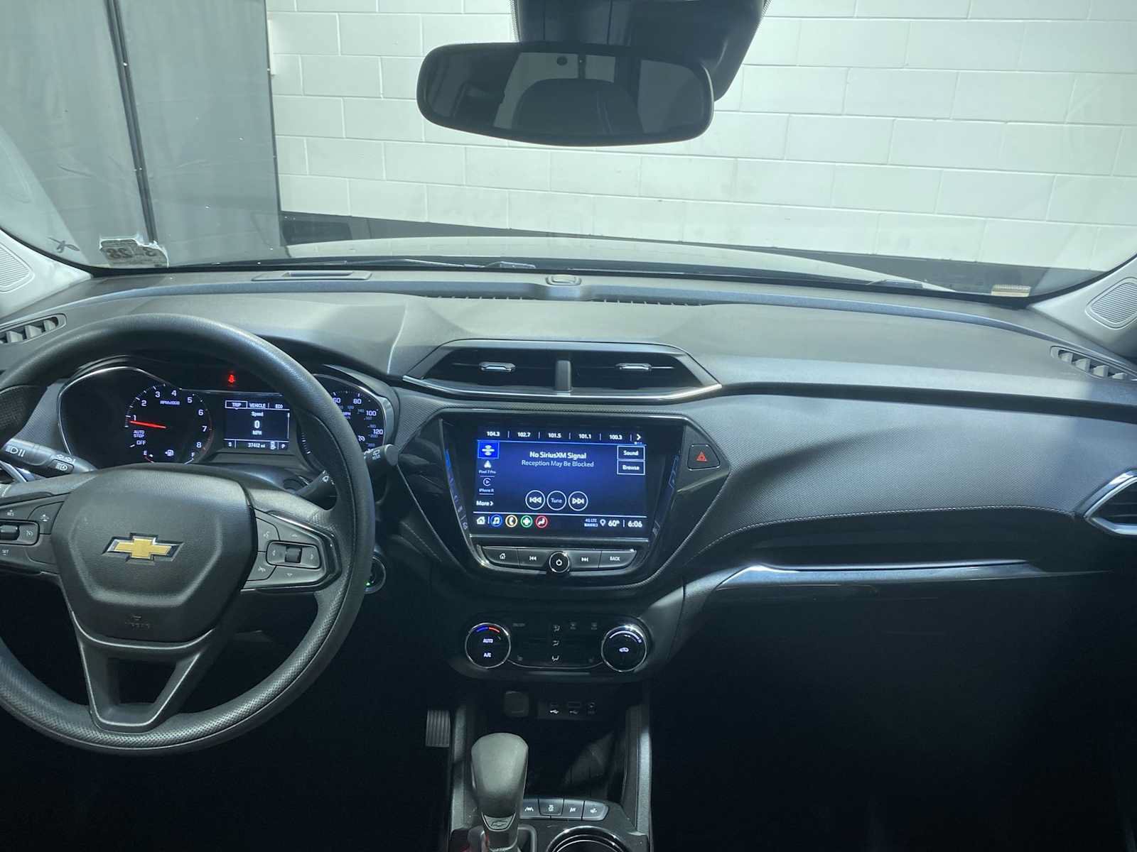 Used 2023 Chevrolet TrailBlazer LT w/ Convenience Package FWD image 10