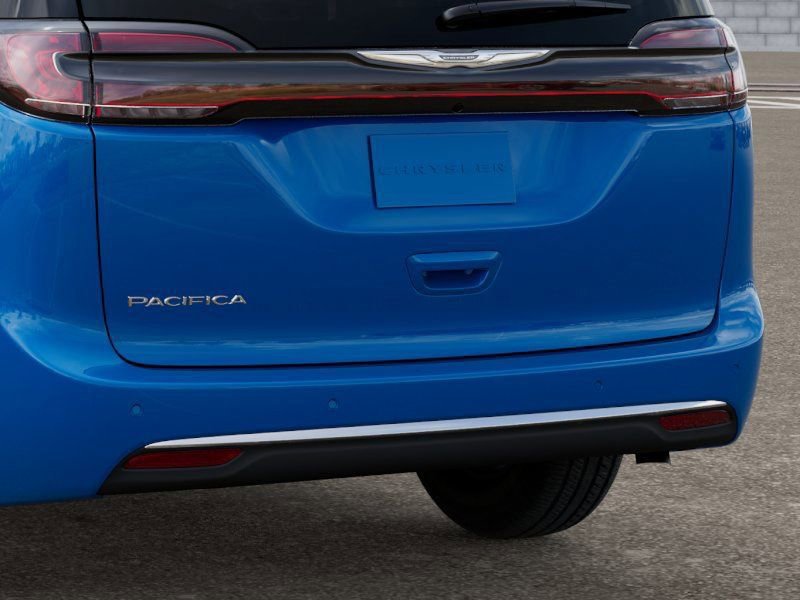 New 2026 Chrysler Pacifica Select image 14